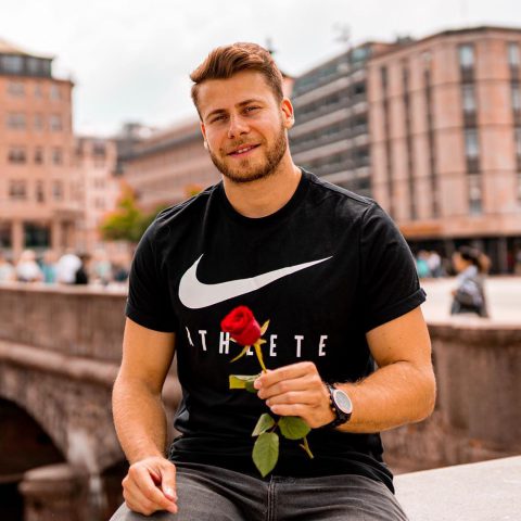 мужской эскорт цена