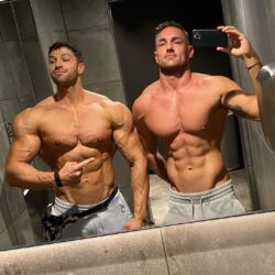 Мужской эскорт