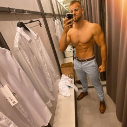 Мальчики по вызову для жены