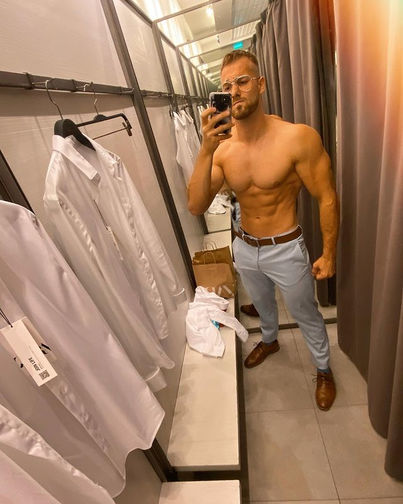 Мальчики по вызову для жены